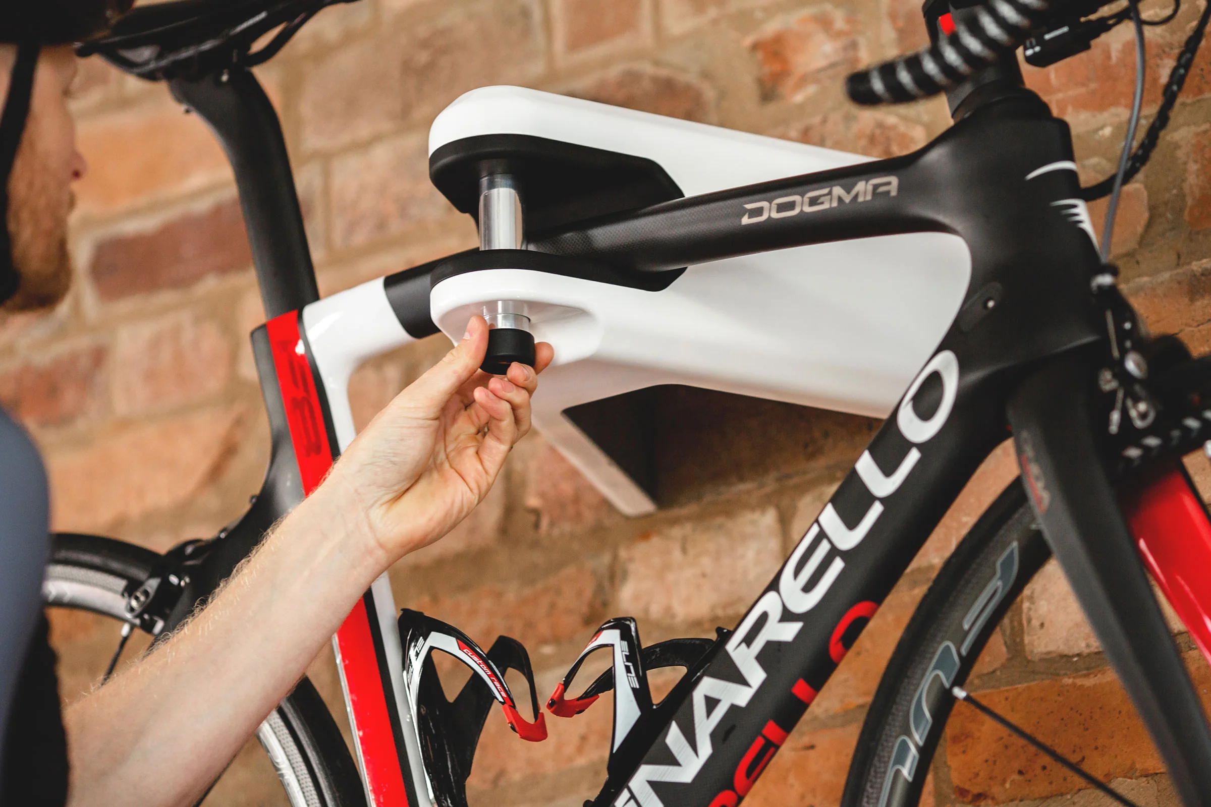 AIRLOK - Diamond Wall Mount Bike Hanger - Image 5