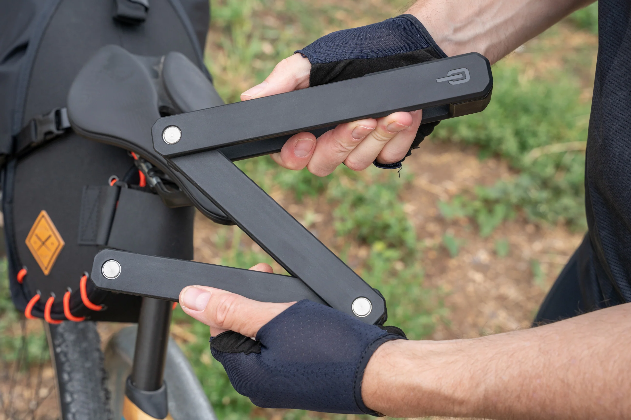 Hiplok SWITCH 105 - Folding Bike Lock - Image 3